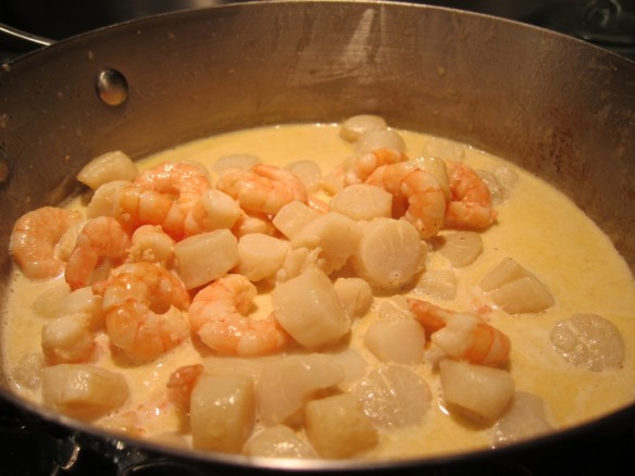 Noix de Saint-Jacques et Crevettes au Gingembre