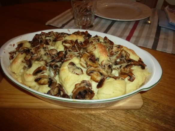 Cheese Quenelles au Gratin