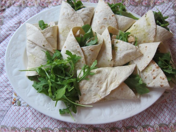 Stuffed Rucola and Chicken Fillet Wraps
