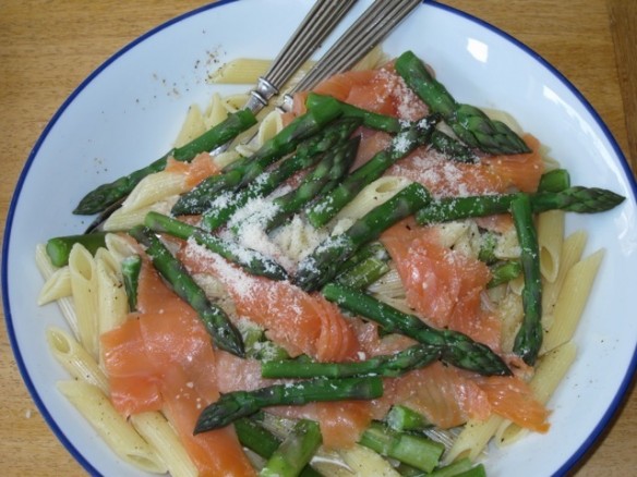 Penne Rigate with Asparagus and Smoked Salmon