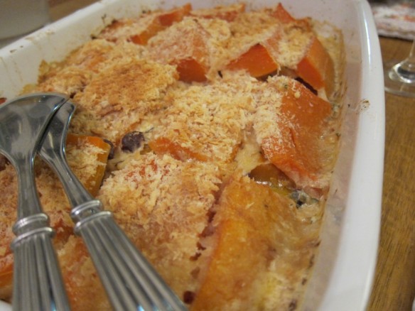 Gratin de Butternut, Sauge et Noisettes