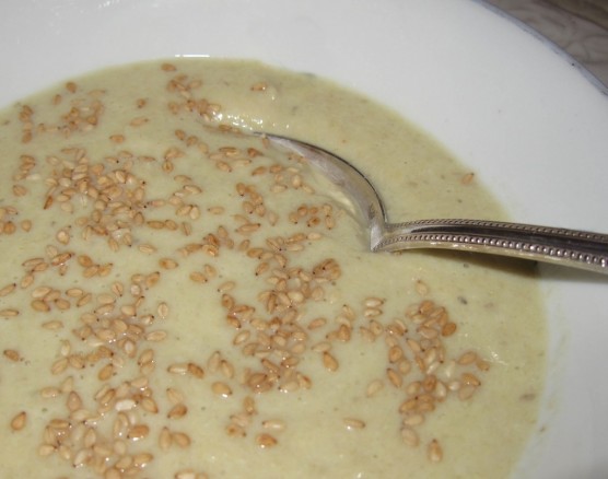 Artichoke Creamy Soup with Sesame Seeds 