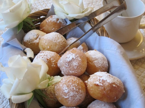 Petits Beignets au Fromage Blanc