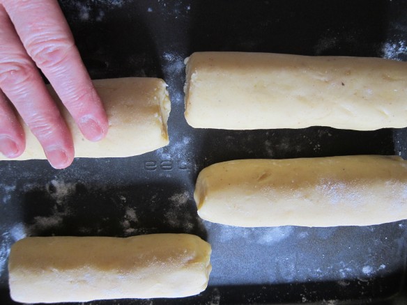 quenelles de semoule & gruyere 