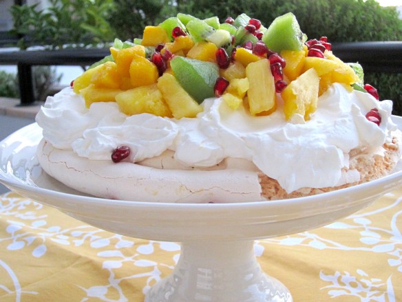 Exotic Fruits Pavlova