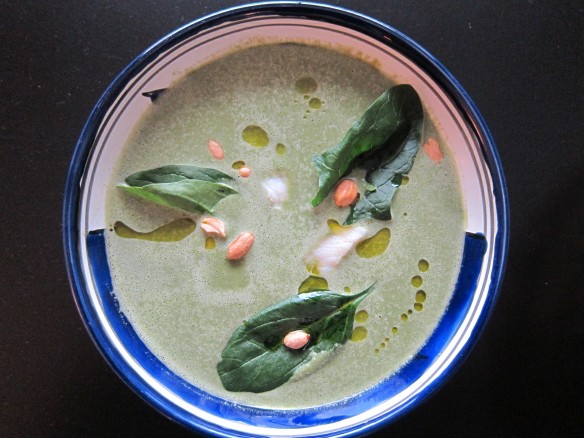 Velouté d'Epinards, Poisson blanc et Cacahuètes