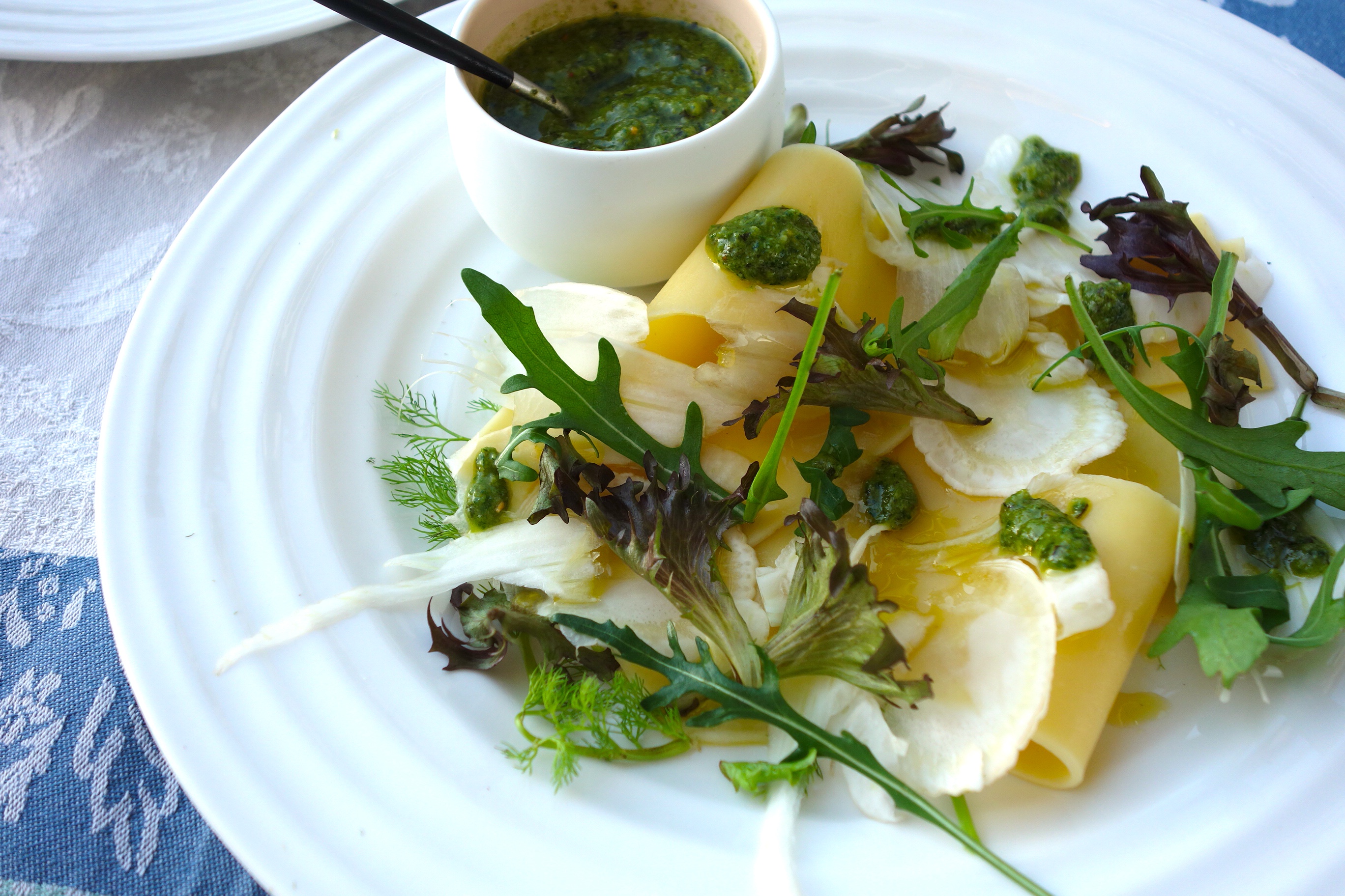 Pâtes au Pesto, Salade de Fenouil émincé et de Roquette